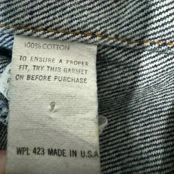 Vintage Levi's Denim Jacket Women's Red tab - Picture 13 of 13